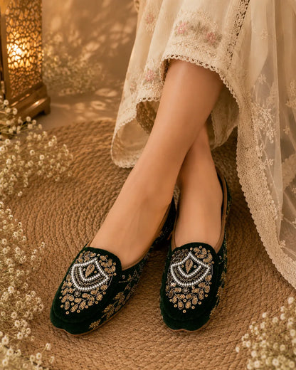 The Chits Emerald Velvet Heritage Embroidered Women's Jutti